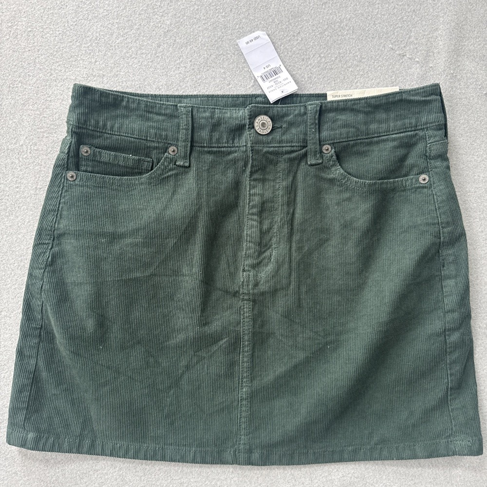 American Eagle Mini Skirt Women's‎ 4 Corduroy Super Hi-Rise Stretch Hunter Green